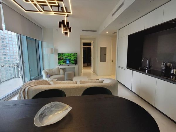 300 Biscayne blvd way, Unit 2908, Miami, FL 33131