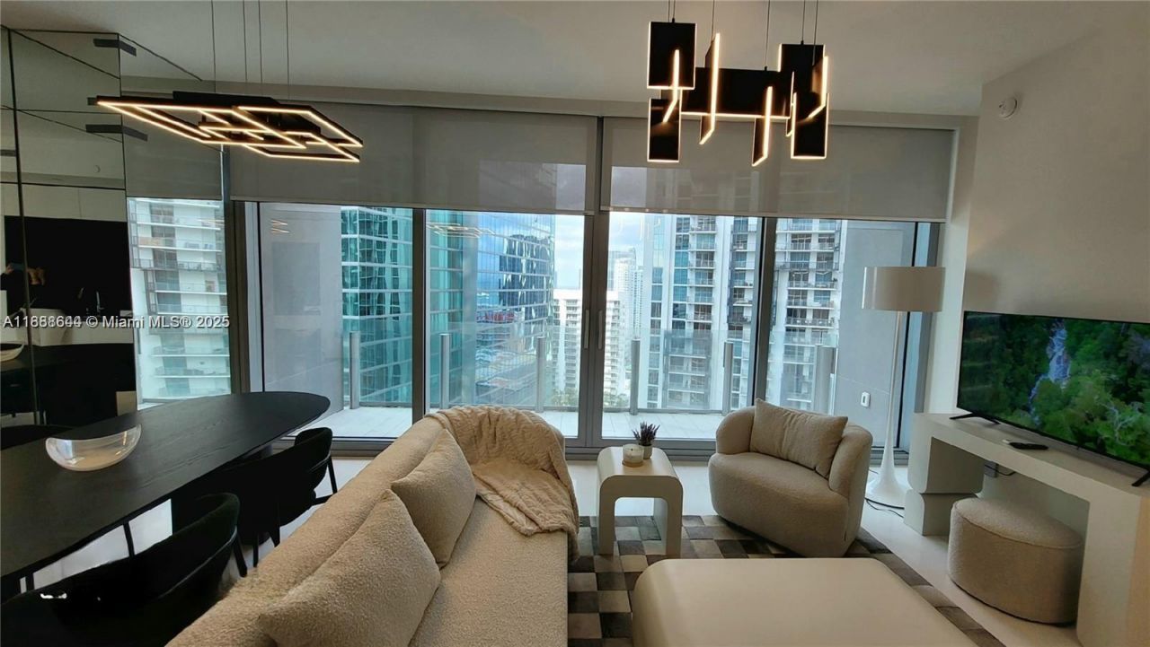 300 Biscayne Blvd Way, Unit 2908, Miami, FL 33131 Photo