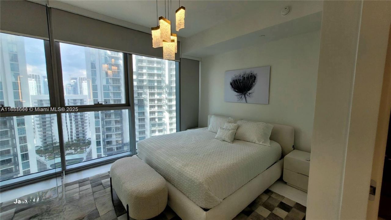 300 Biscayne Blvd Way, Unit 2908, Miami, FL 33131 Photo