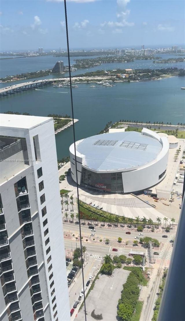 159 NE 6th St, Unit PH-5013, Miami, FL 33132 Photo