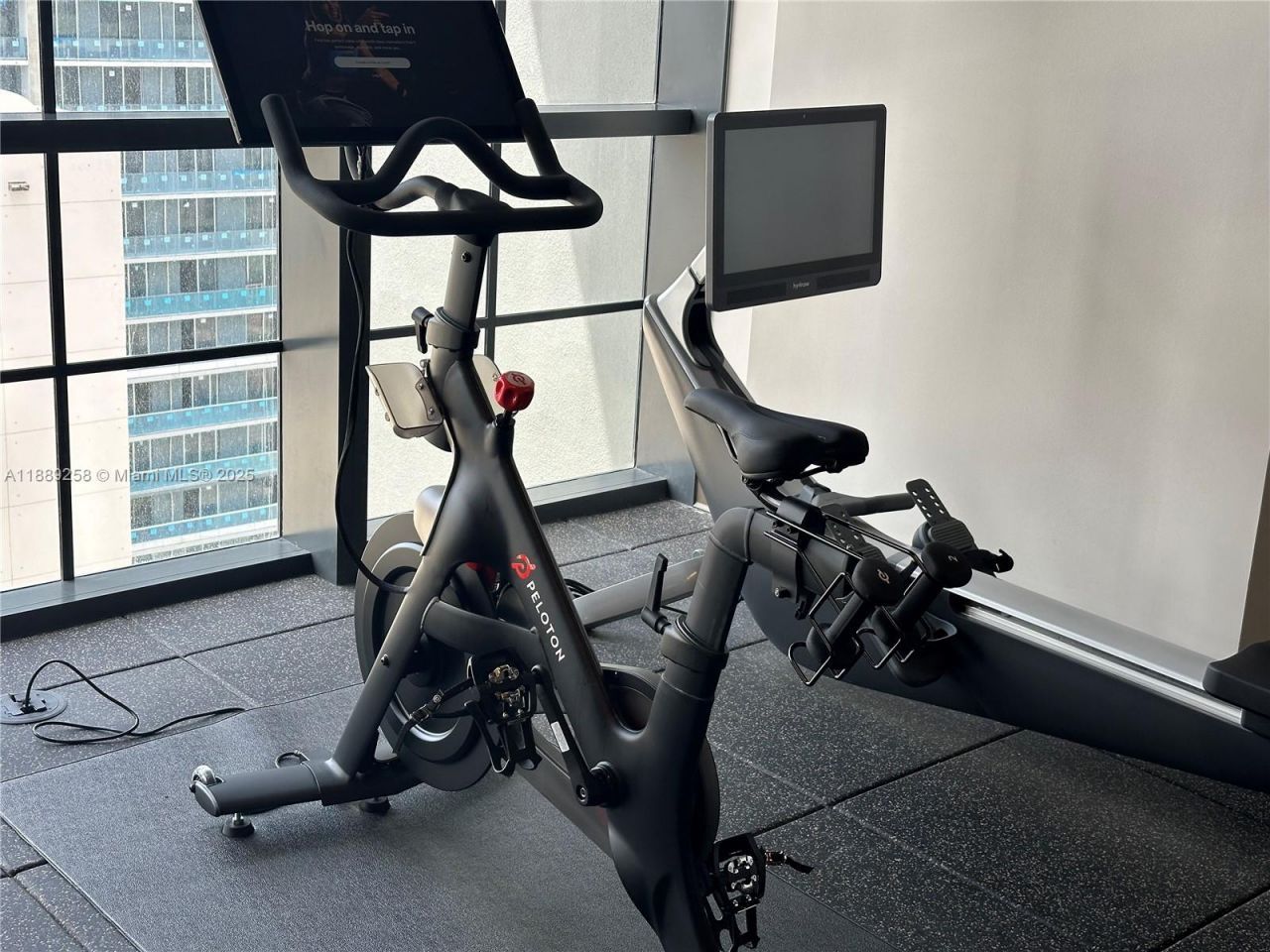 159 NE 6th St, Unit PH-5013, Miami, FL 33132 Photo