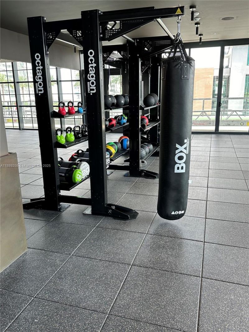 159 NE 6th St, Unit PH-5013, Miami, FL 33132 Photo