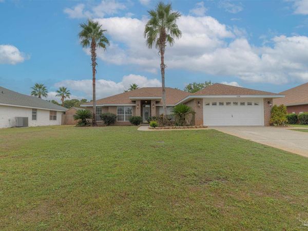1230 Grand Ridge Cir, Gulf Breeze, FL 32563