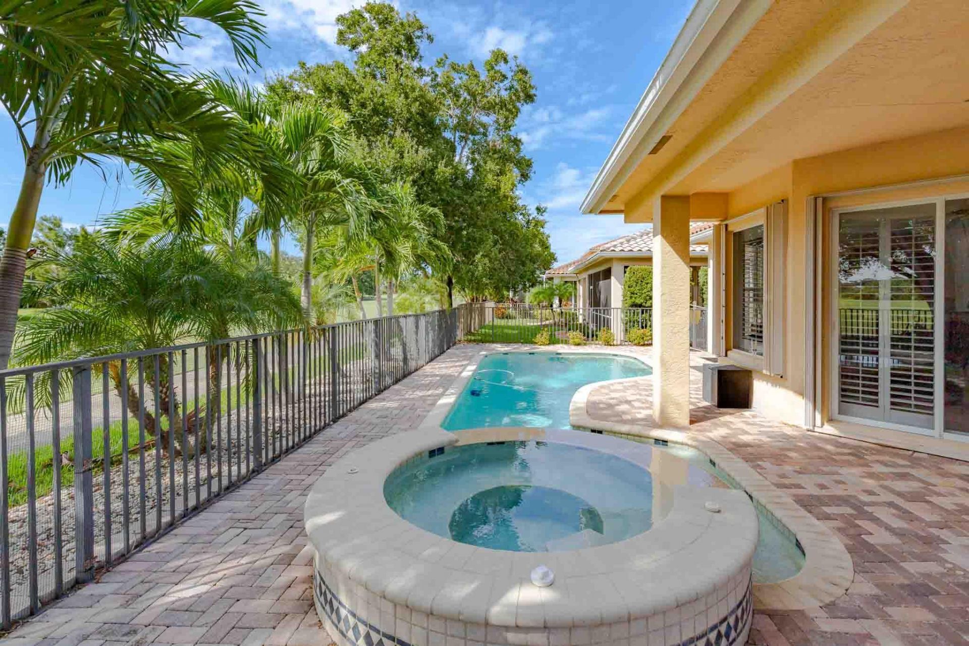 814 SW Palm Cove Drive, Palm City, FL 34990 Photo