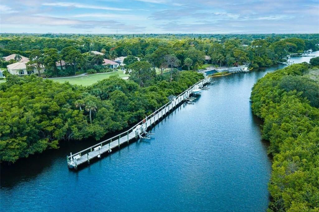 814 SW Palm Cove Drive, Palm City, FL 34990 Photo