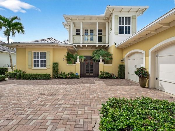 281 Palm Island Lane, Vero Beach, FL 32963