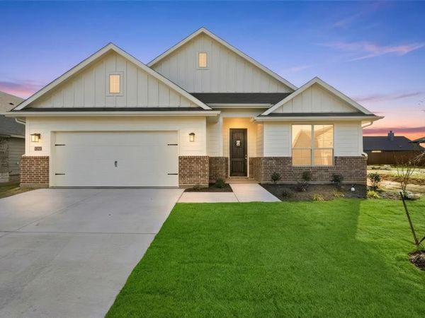 1240 Sabine River Lane, Springtown, TX 76082