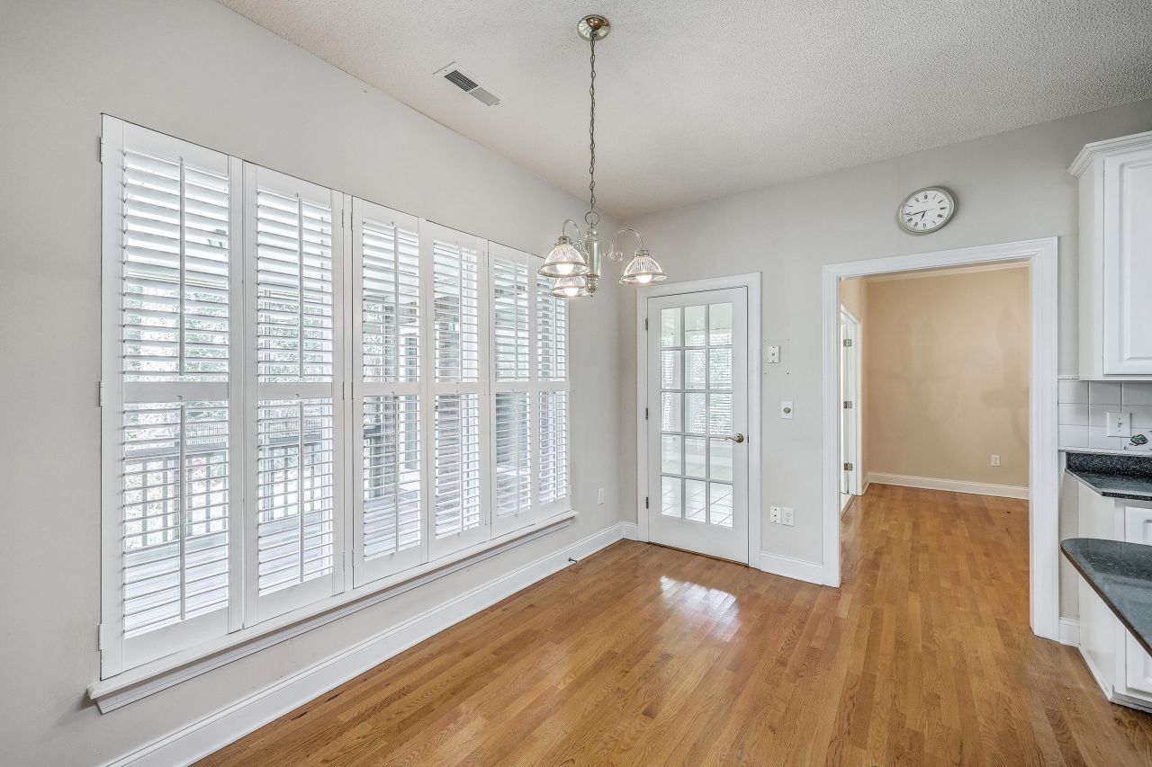 301 Bellerive Lane Photo 19