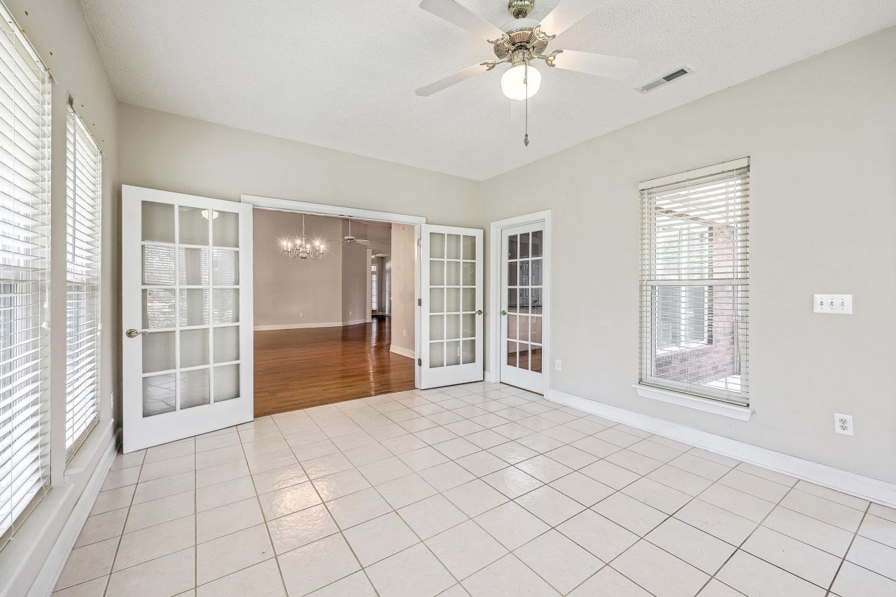 301 Bellerive Lane Photo 22