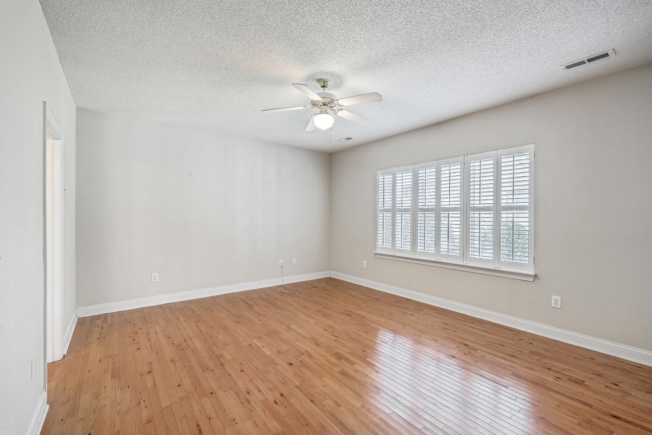 301 Bellerive Lane Photo 23