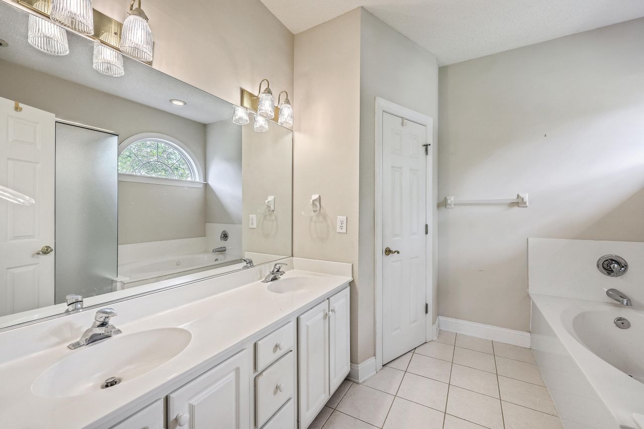 301 Bellerive Lane Photo 26