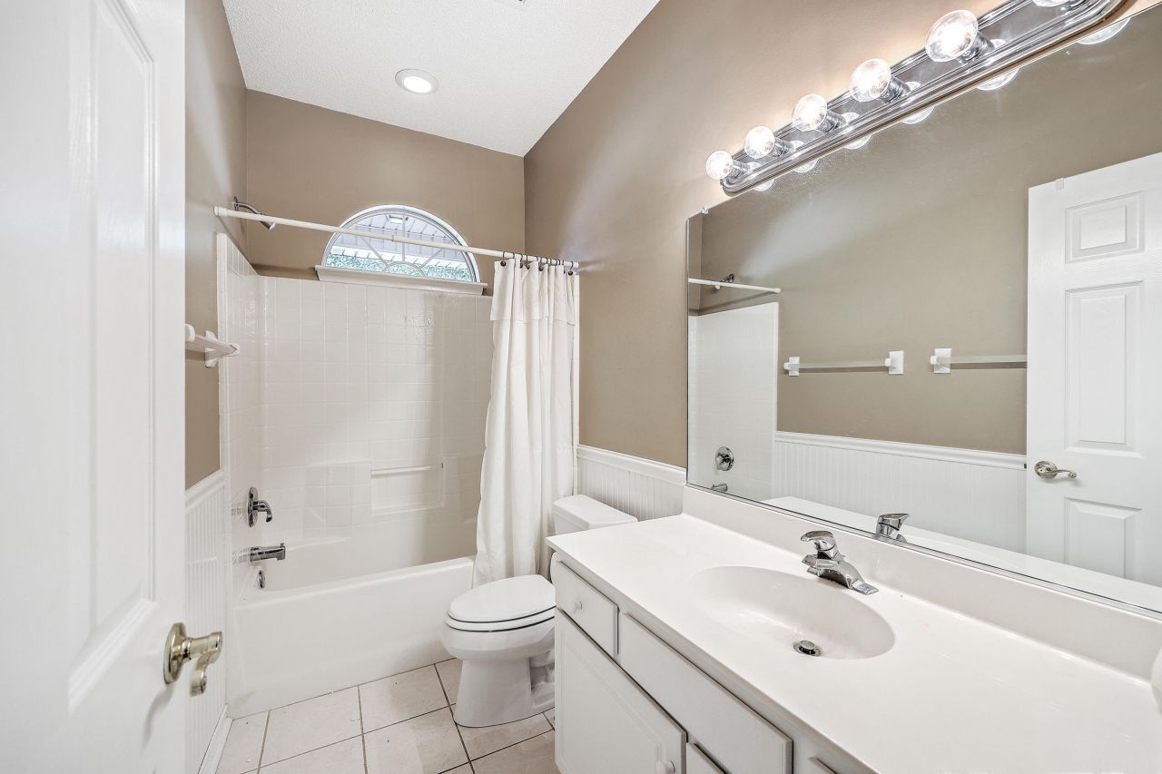 301 Bellerive Lane Photo 31