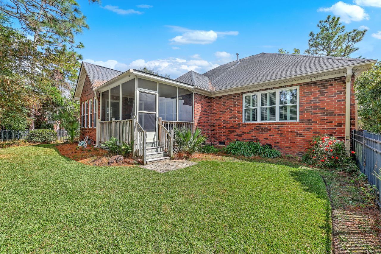 301 Bellerive Lane Photo 35