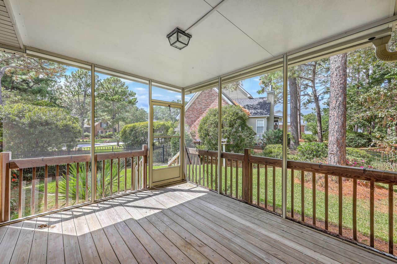 301 Bellerive Lane Photo 38