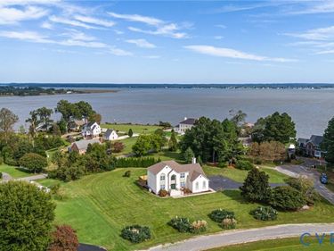 129 Coopers Point Lane, Tappahannock, VA 22560