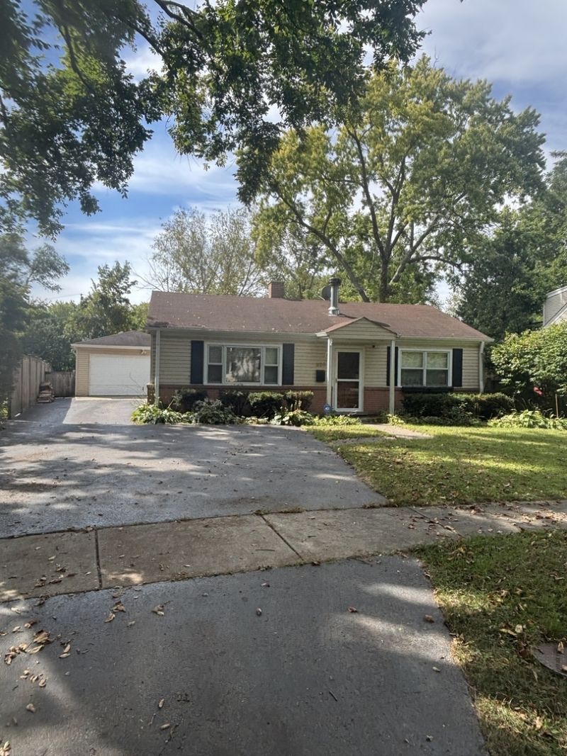 926 Cedar Street, Deerfield, IL 60015 Main Photo