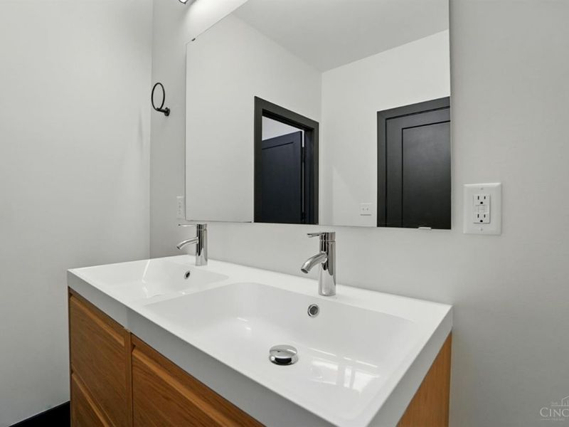 3555 Eden Avenue, Cincinnati, OH 45229 Photo 28
