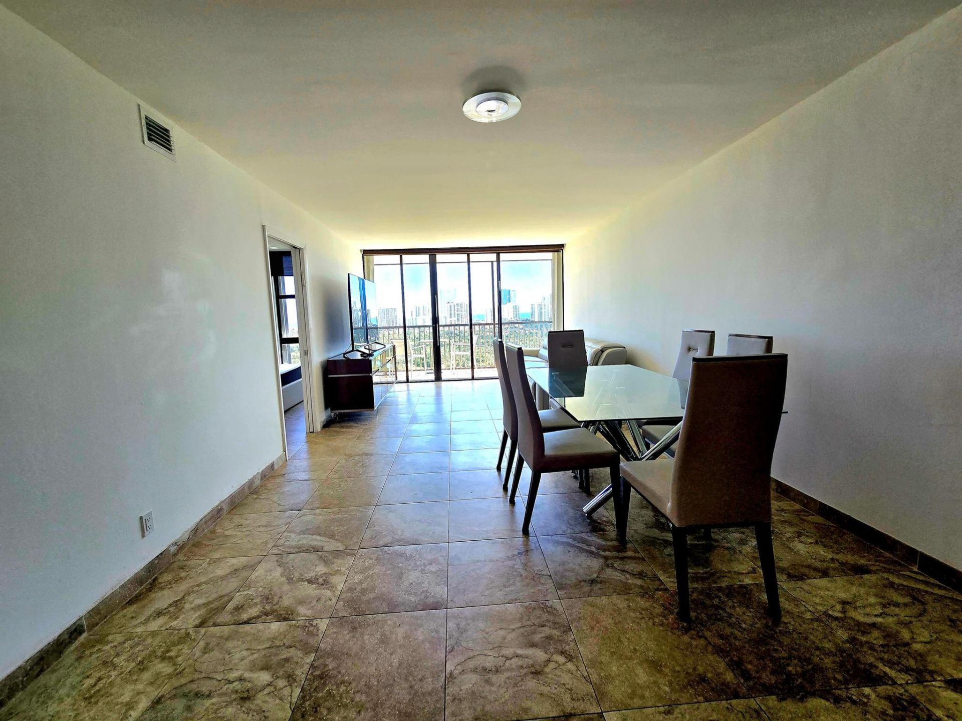 20335 W Country Club Drive, Unit 2208, Aventura, FL 33180 Photo