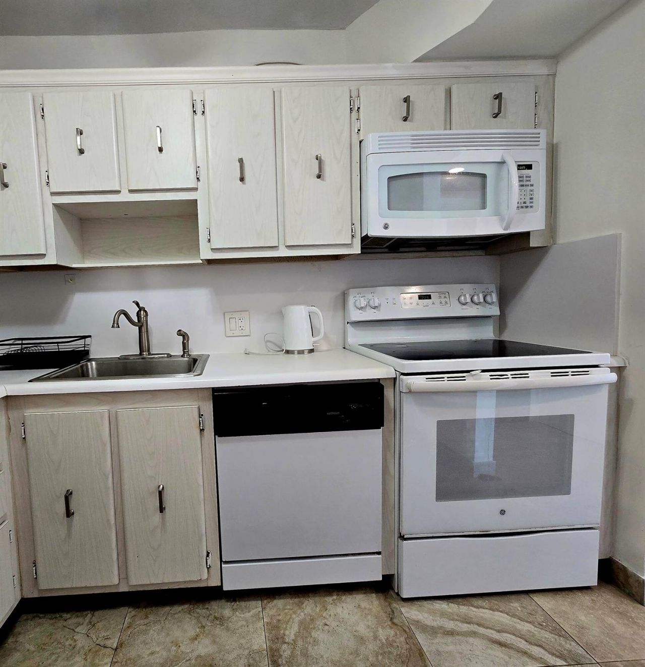 20335 W Country Club Drive, Unit 2208, Aventura, FL 33180 Photo