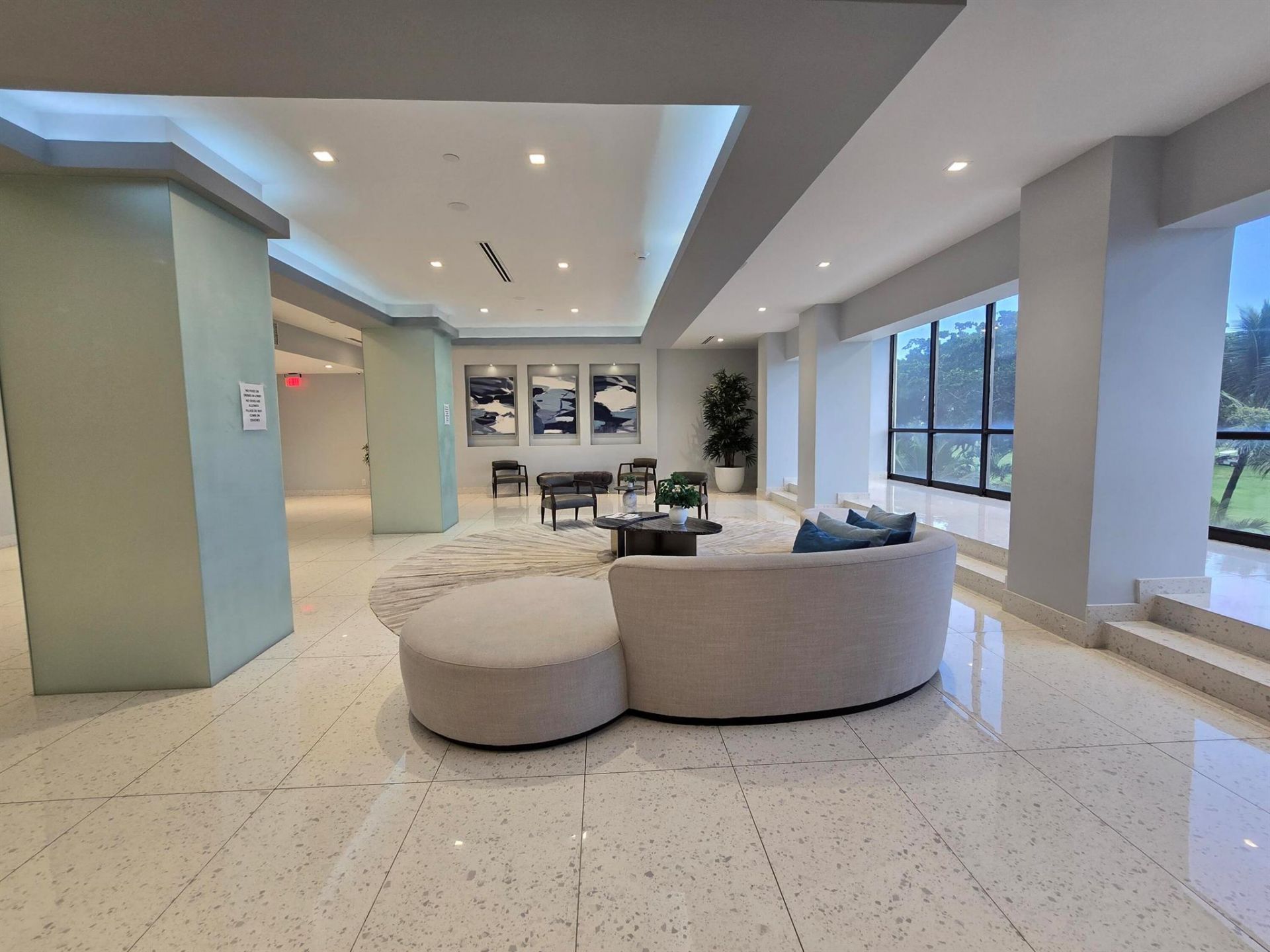 20335 W Country Club Drive, Unit 2208, Aventura, FL 33180 Photo