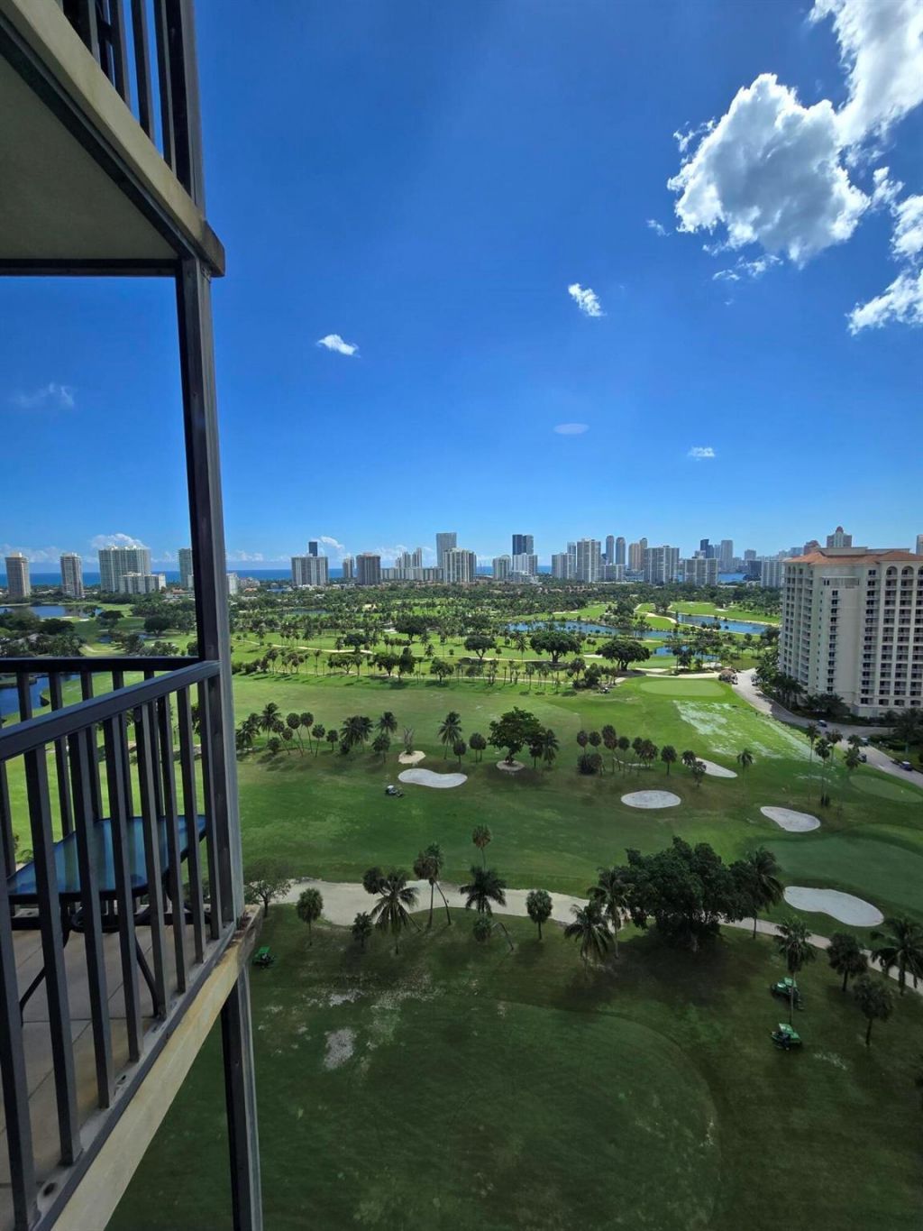 20335 W Country Club Drive, Unit 2208, Aventura, FL 33180 Photo