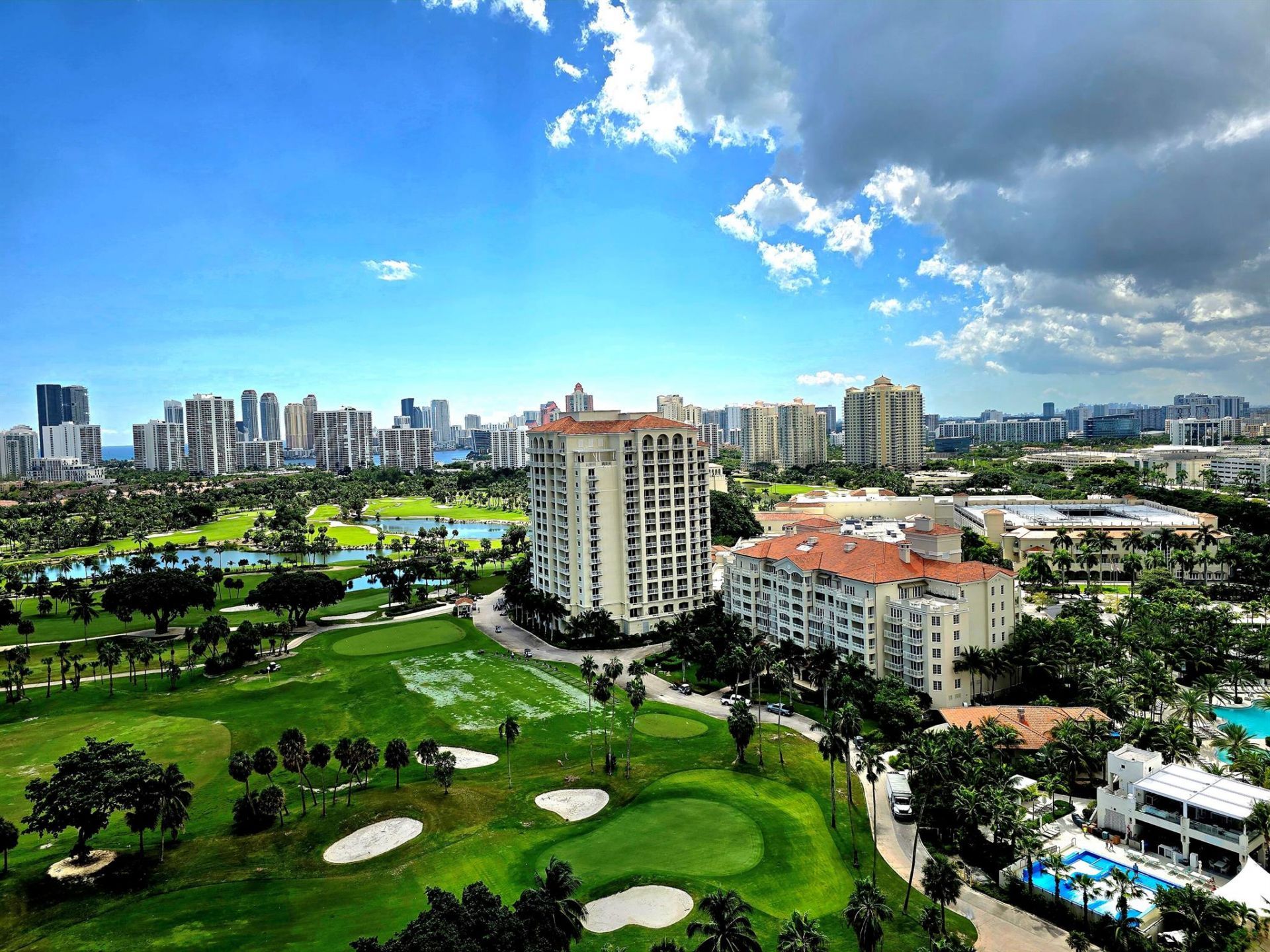 20335 W Country Club Drive, Unit 2208, Aventura, FL 33180 Photo