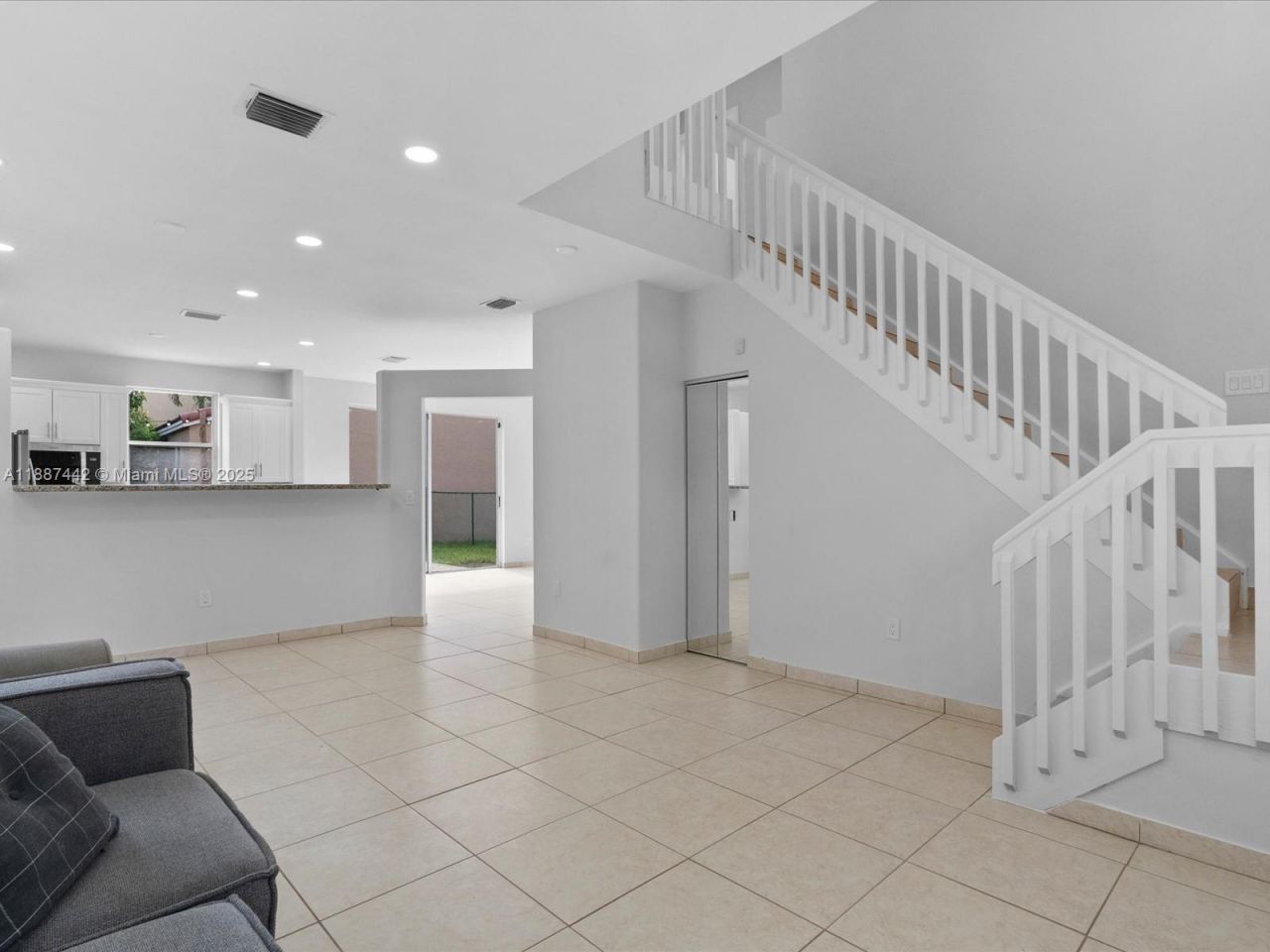 417 NW 87th Ln, Coral Springs, FL 33071 Photo