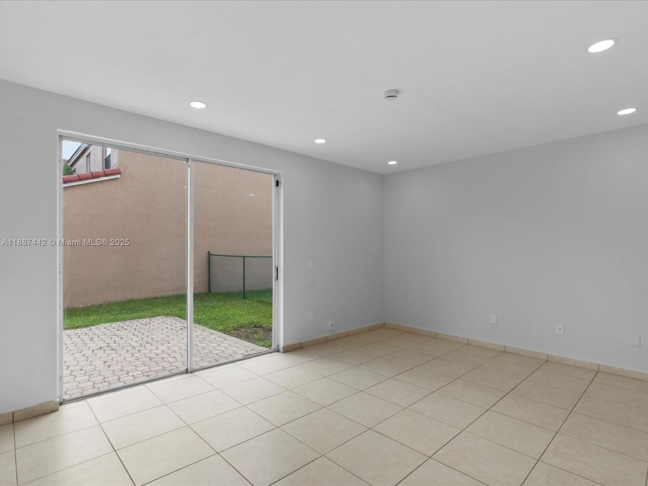 417 NW 87th Ln, Coral Springs, FL 33071 Photo