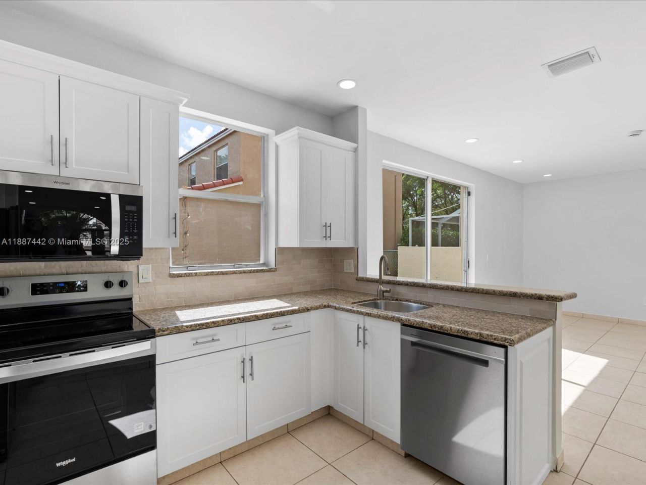 417 NW 87th Ln, Coral Springs, FL 33071 Photo