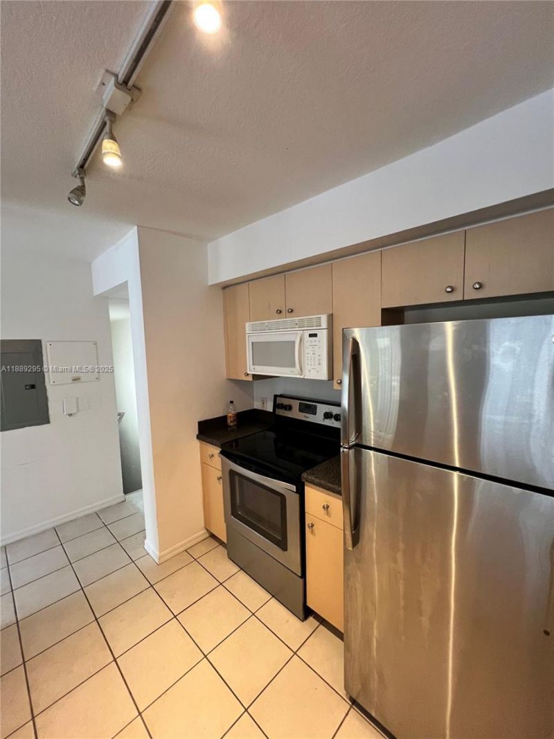 4171 San Marino Blvd, Unit 203, West Palm Beach, FL 33409 Photo