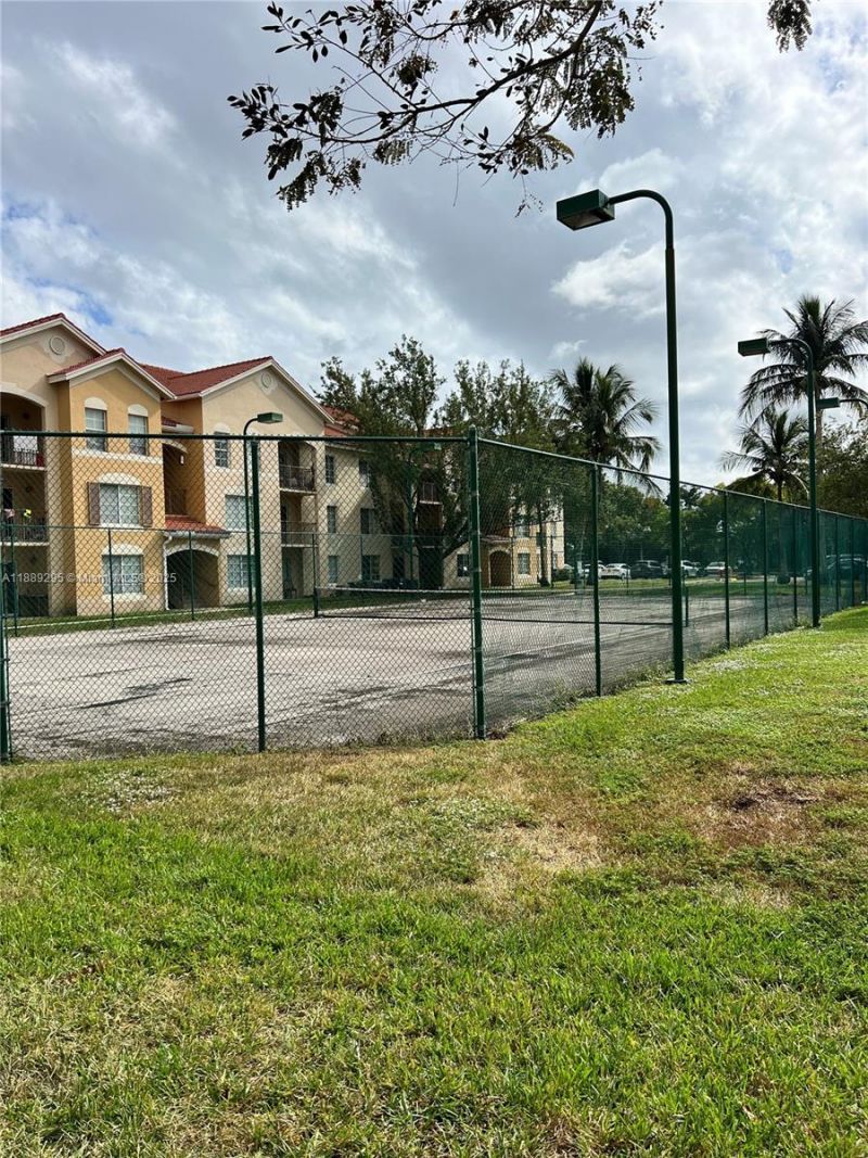 4171 San Marino Blvd, Unit 203, West Palm Beach, FL 33409 Photo