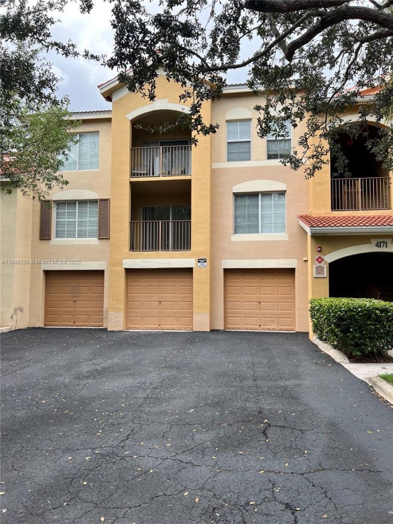 4171 San Marino Blvd, Unit 203, West Palm Beach, FL 33409 Photo