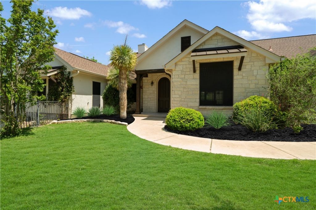170 N Echo Canyon Drive, Comfort, TX 78013 Main Photo