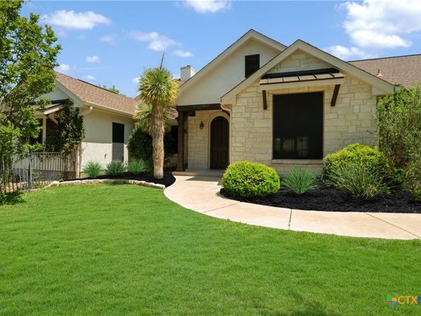 170 N Echo Canyon Drive, Comfort, TX 78013