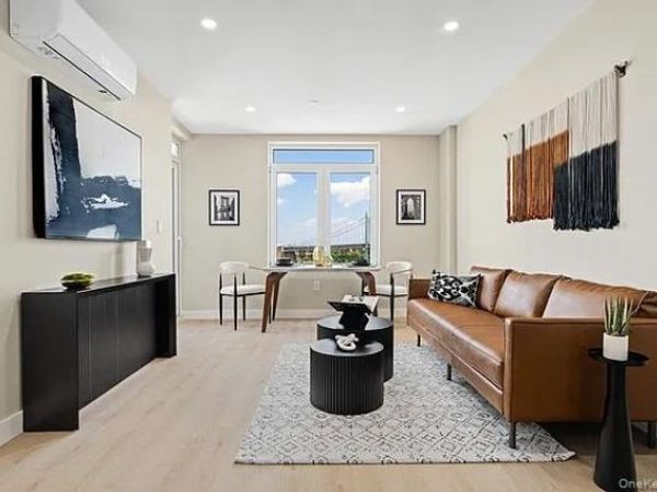 26-15 4 Street, Unit 2C, Astoria, NY 11102