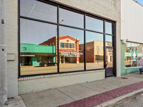 214 E Rogers Boulevard, Skiatook, OK 74070