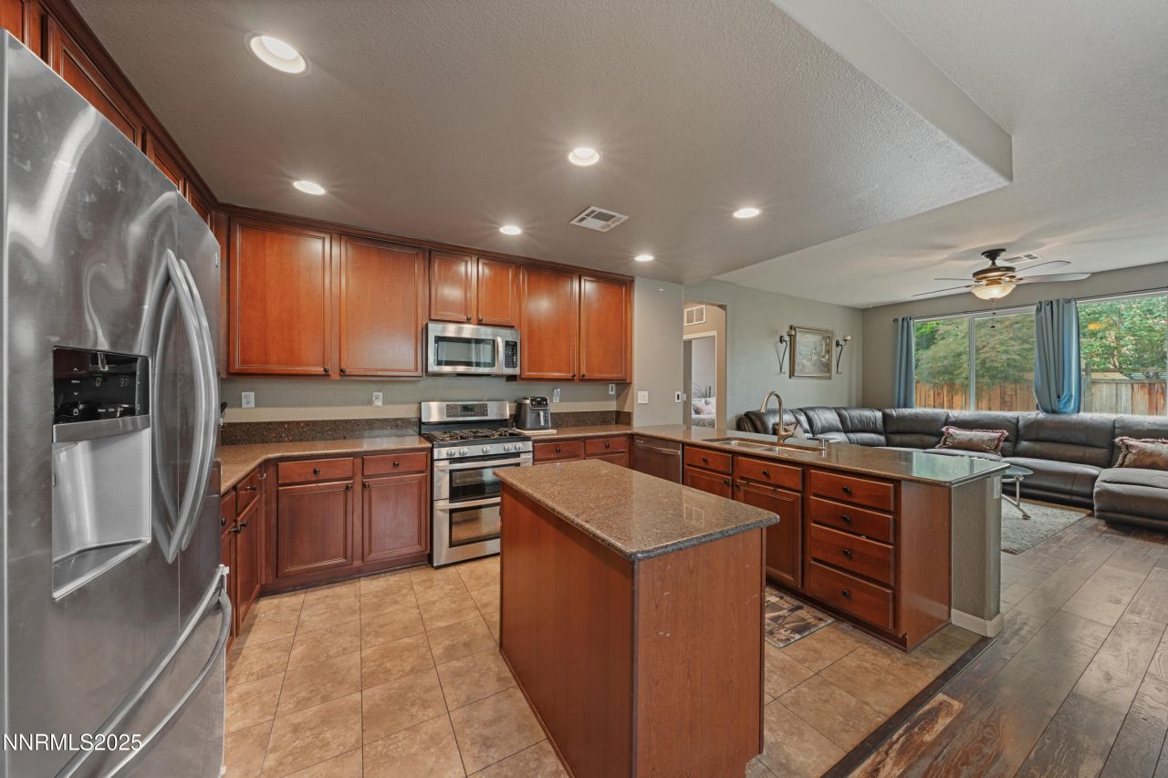 7045 Krug Drive, Sparks, NV 89436 Photo