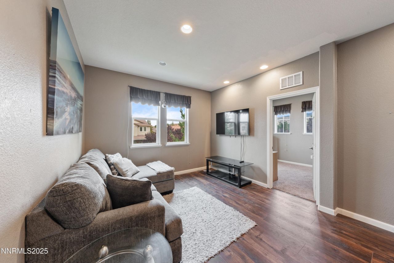 7045 Krug Drive, Sparks, NV 89436 Photo