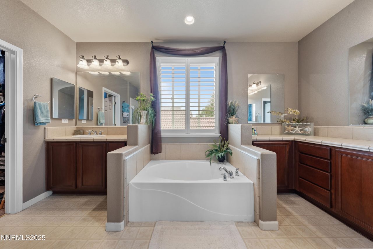 7045 Krug Drive, Sparks, NV 89436 Photo