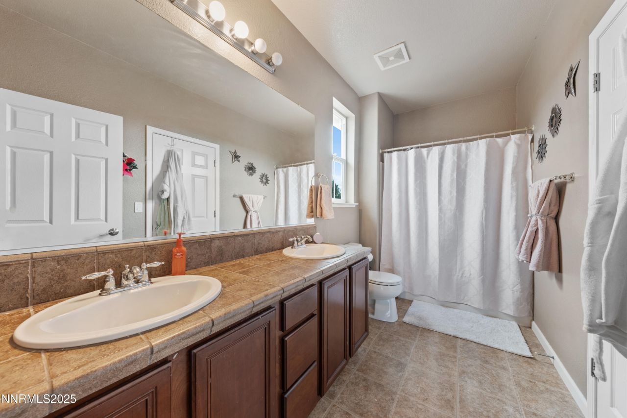 7045 Krug Drive, Sparks, NV 89436 Photo