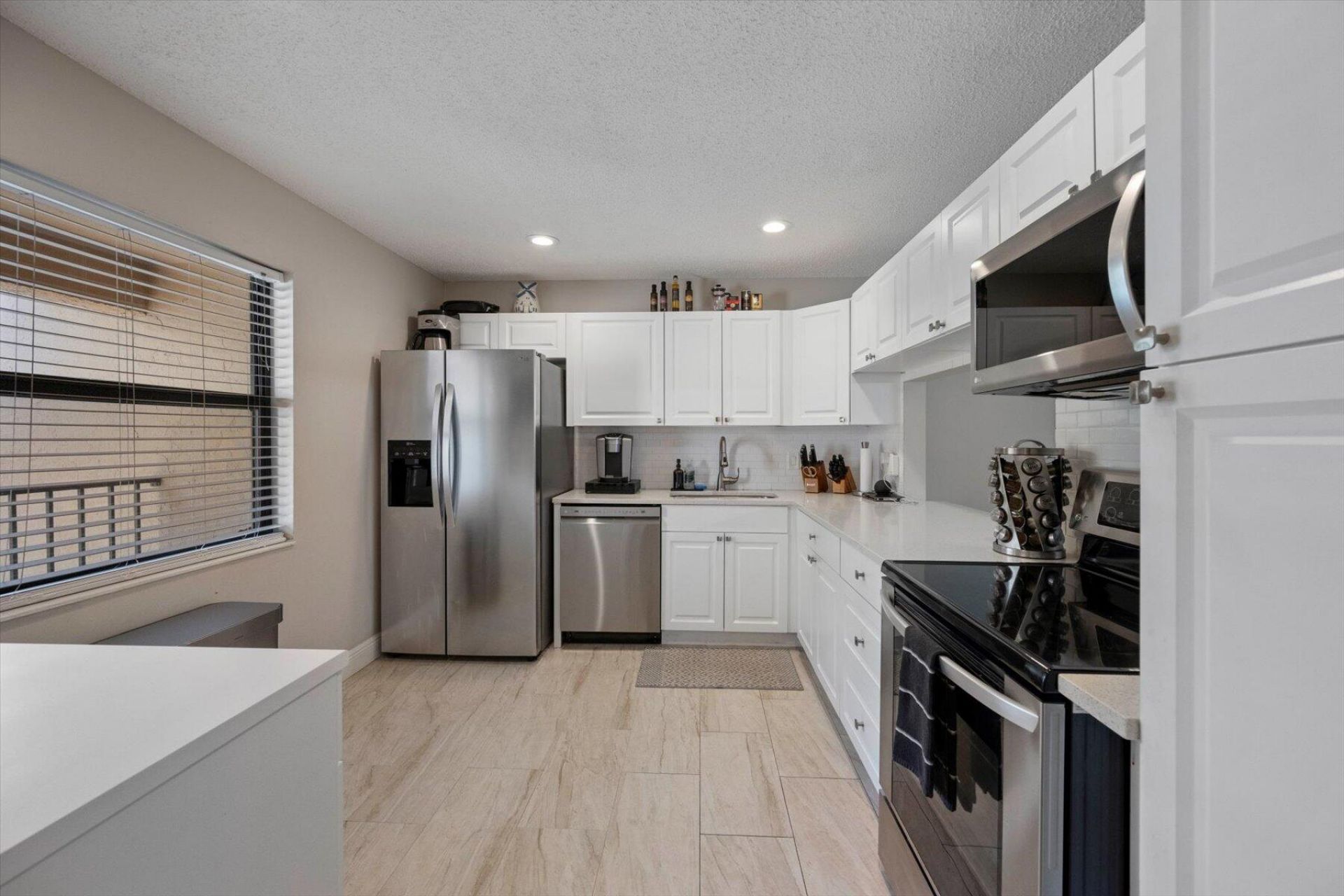 145 Lake Nancy Lane, Unit 232, West Palm Beach, FL 33411 Photo