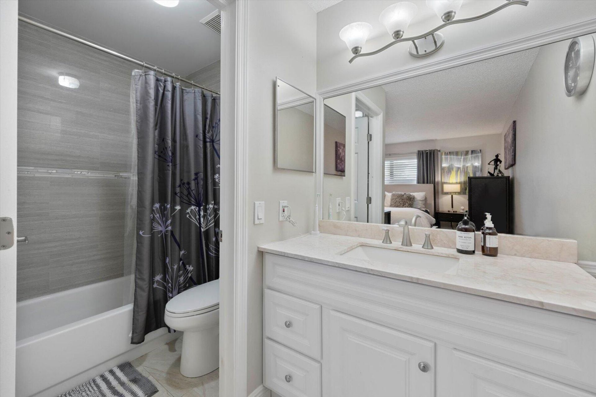 145 Lake Nancy Lane, Unit 232, West Palm Beach, FL 33411 Photo