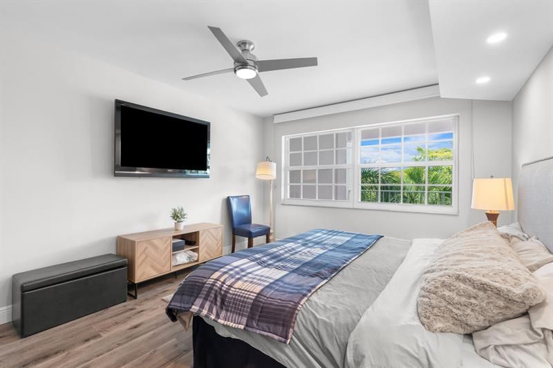 806 Cypress Grove Lane, Unit 403, Pompano Beach, FL 33069 Photo