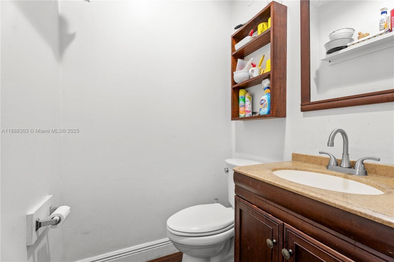 13275 SW 136th St, Unit 17, Miami, FL 33186 Photo