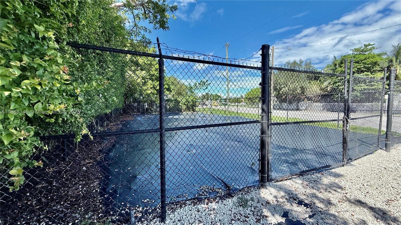 6050 N Miami Ave, Miami, FL 33137 Photo