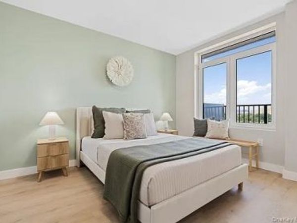 26-15 4 Street, Unit 2I, Astoria, NY 11102