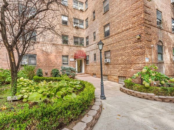 102-55 67th Road, Unit 2V, Forest Hills, NY 11375