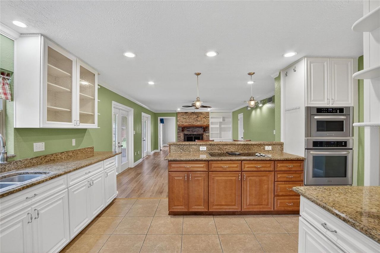 1502 Azalea Street, Plant City, FL 33563 Photo