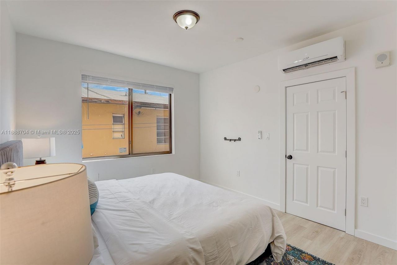 1553 SW 7th St, Miami, FL 33135 Photo