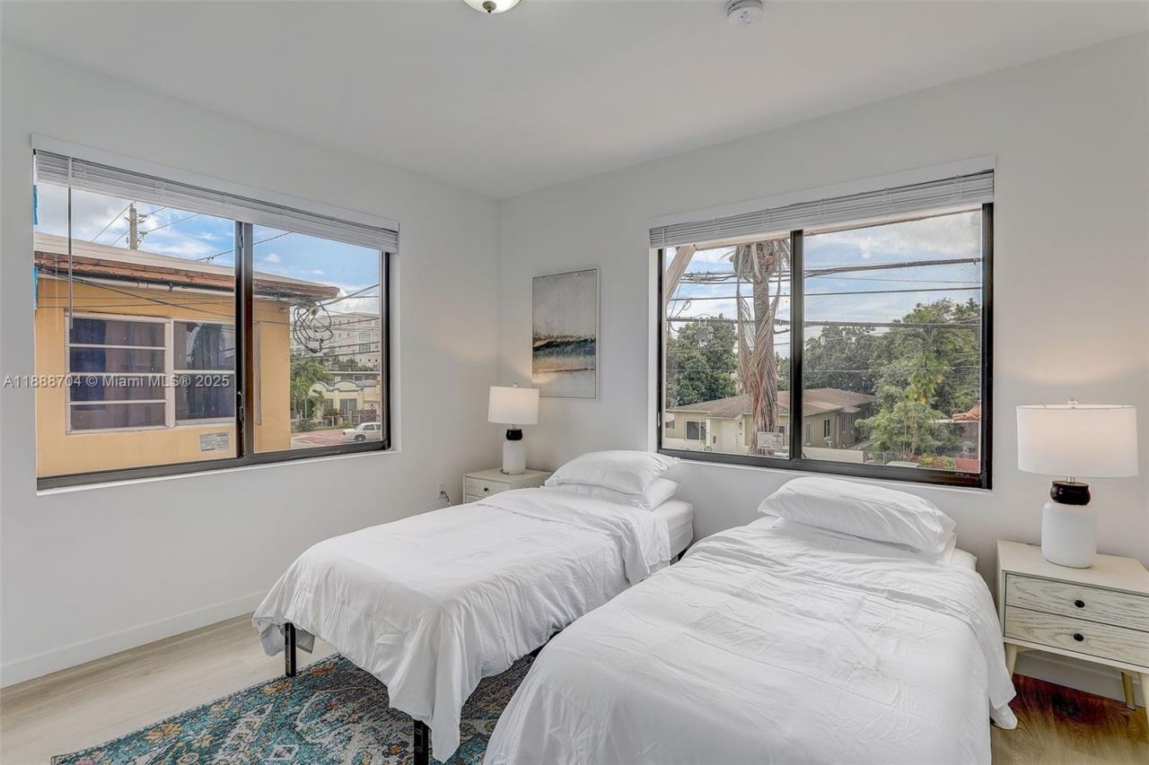 1553 SW 7th St, Miami, FL 33135 Photo